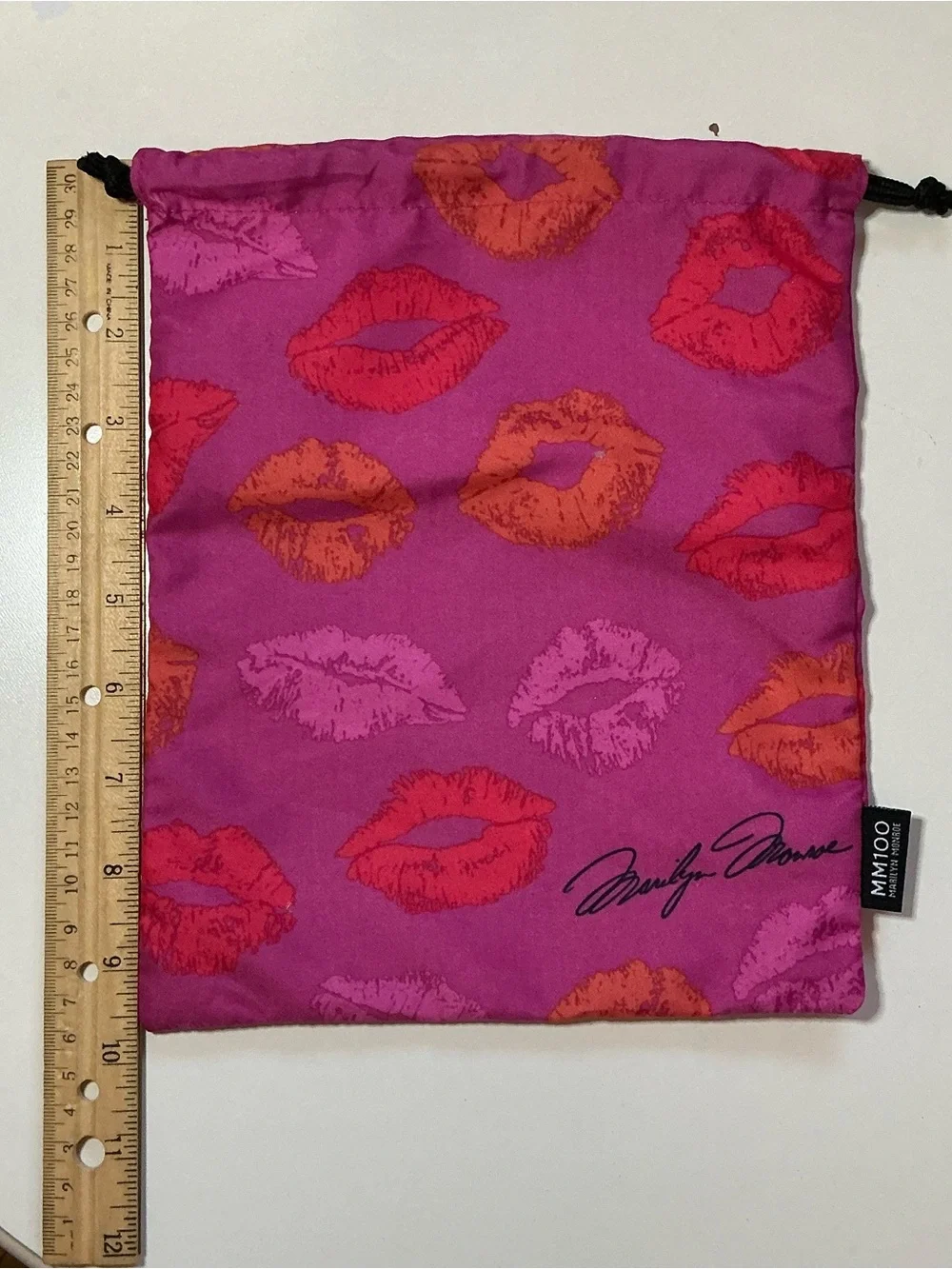 Ipsy Marilyn Monroe Limited Edition Pink Lips Beauty Glam Drawstring Bag